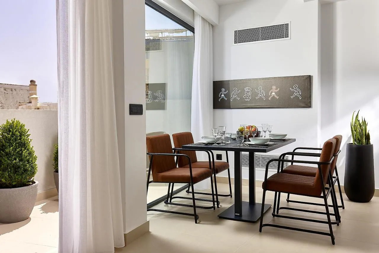 City Lion By Semavί Iraklion Appartement